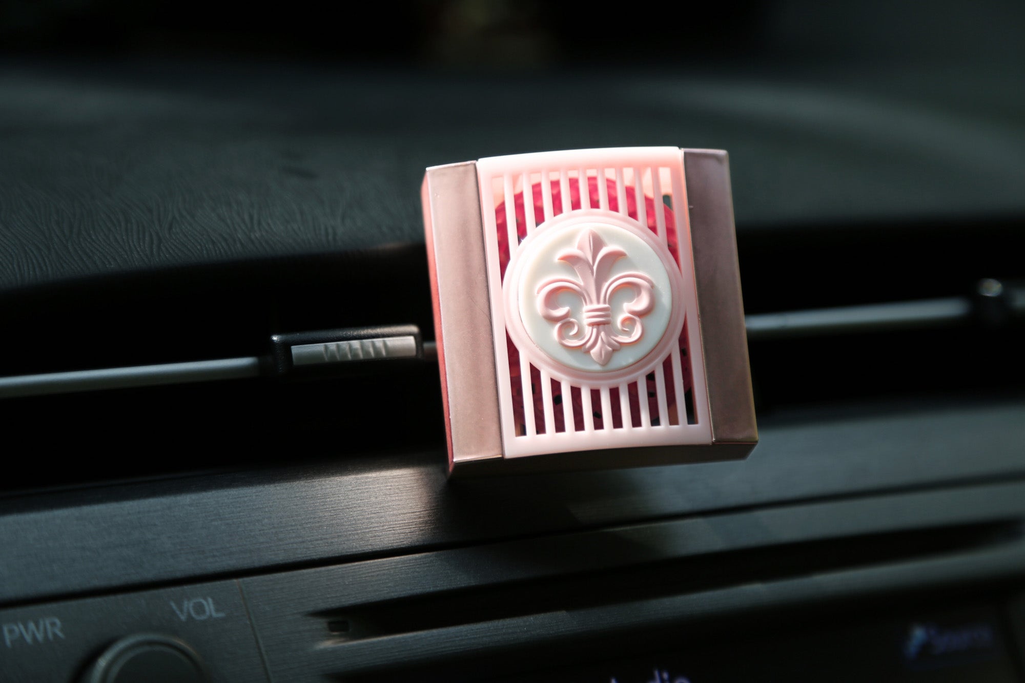 Rose Quartz with Fleur Scent Slide Vent Clip Car Air Freshener